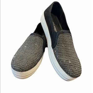 Skecher Memory Foam Bling and Black Slides Size 8